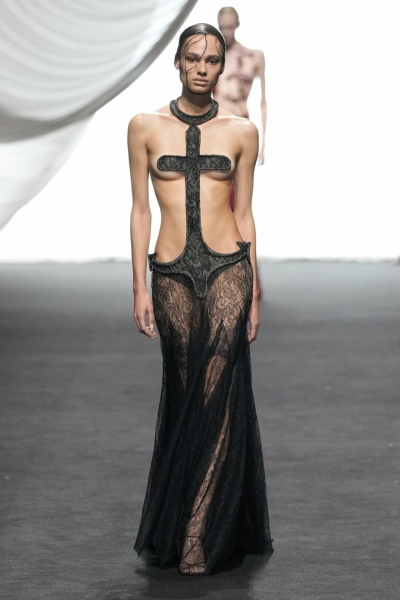 Jean Paul Gaultier: как прошел гостевой кутюрный показ-кораблекрушение Людовика де Сен-Сернена?