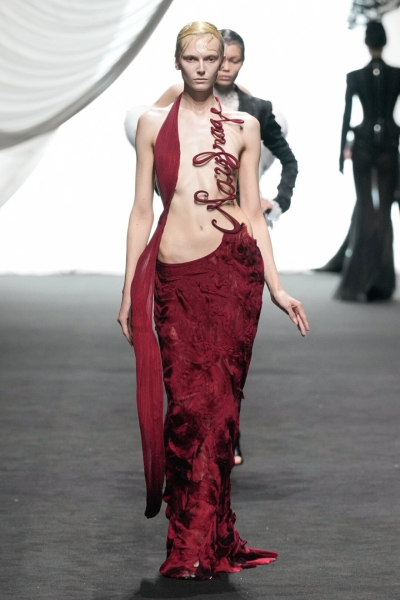 Jean Paul Gaultier: как прошел гостевой кутюрный показ-кораблекрушение Людовика де Сен-Сернена?
