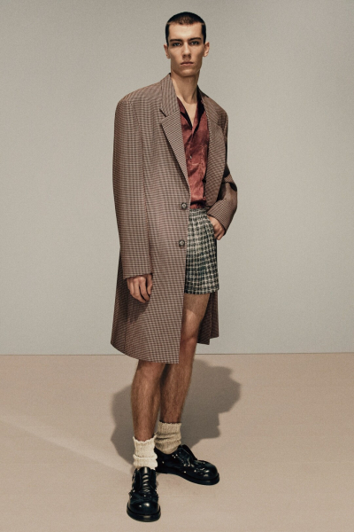 Как худрук Acne Studios Джонни Йоханссон поженил спортшик и дэндикор в новой коллекции?
