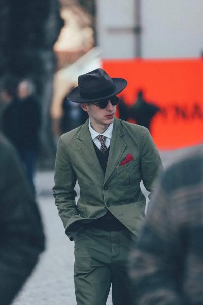 Pitti Uomo 2025: 107-я ярмарка мужской моды открылась во Флоренции