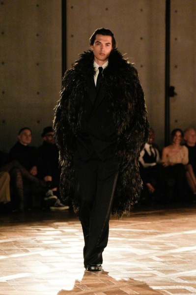 Saint Laurent: как прошел показ мужской коллекции Энтони Ваккарелло?