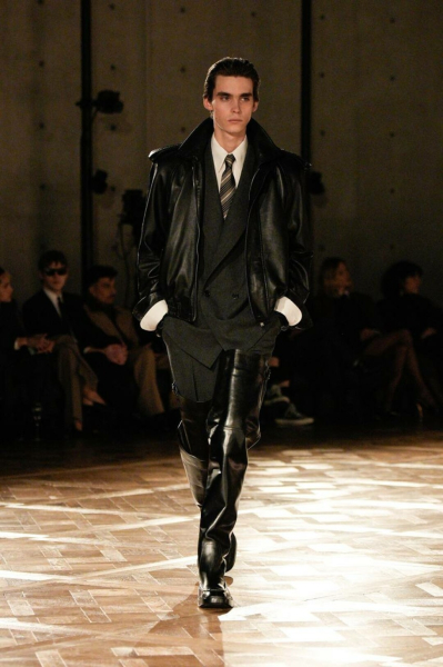 Saint Laurent: как прошел показ мужской коллекции Энтони Ваккарелло?