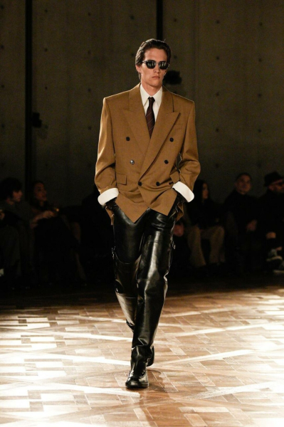 Saint Laurent: как прошел показ мужской коллекции Энтони Ваккарелло?