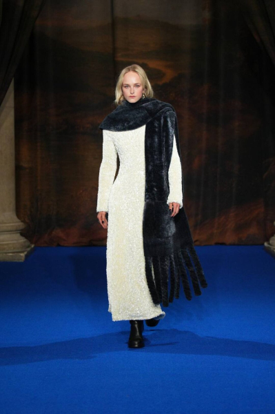 Burberry: как прошел показ Дэниела Ли в галерее Tate?