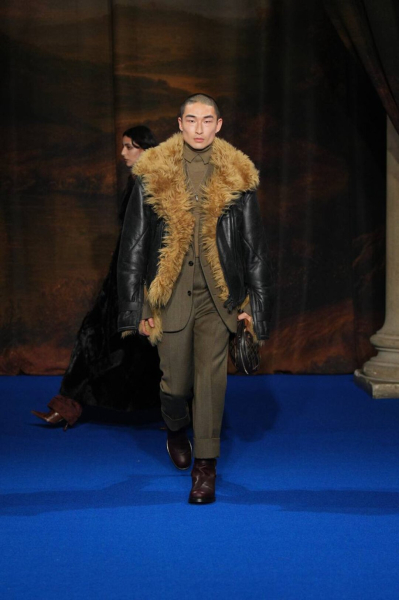 Burberry: как прошел показ Дэниела Ли в галерее Tate?