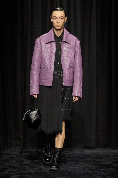 Хайлайты прощального показа Люси и Люка Мейер для Jil Sander: бахрома, мех и пайетки