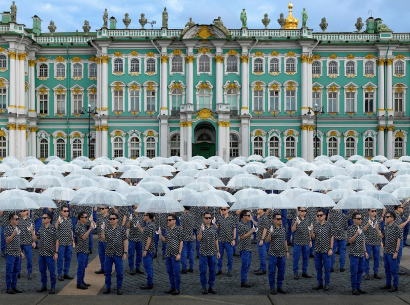От Микеланджело до Хармса: 23 главных выставки весны 2025-го в Петербурге