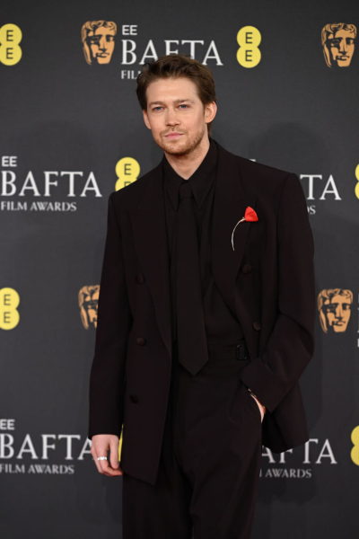 Памела Андерсон, Сирша Ронан и Юра Борисов: самые запоминающиеся выходы BAFTA 2025