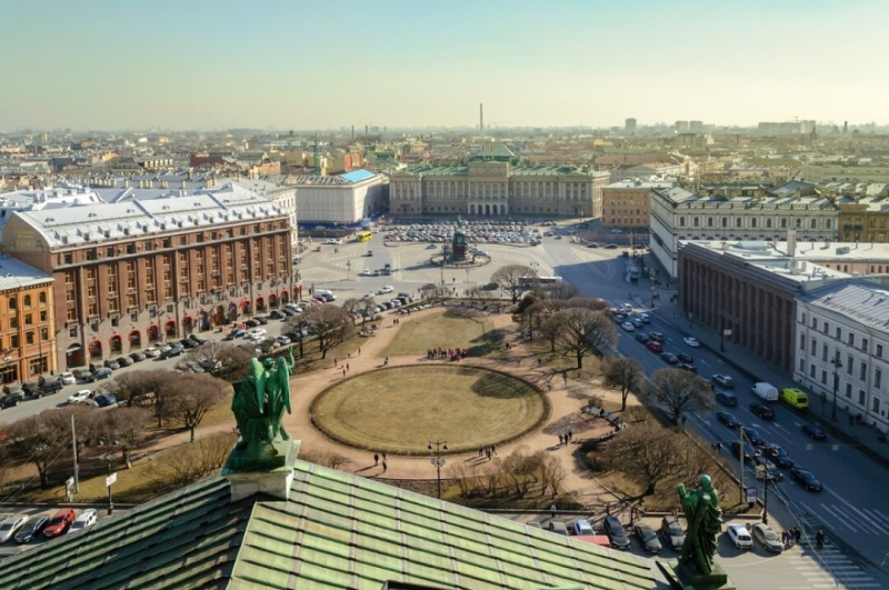 Аттестация экскурсоводов в Петербурге стала обязательной. А впереди туристический сезон! Как это будет работать?