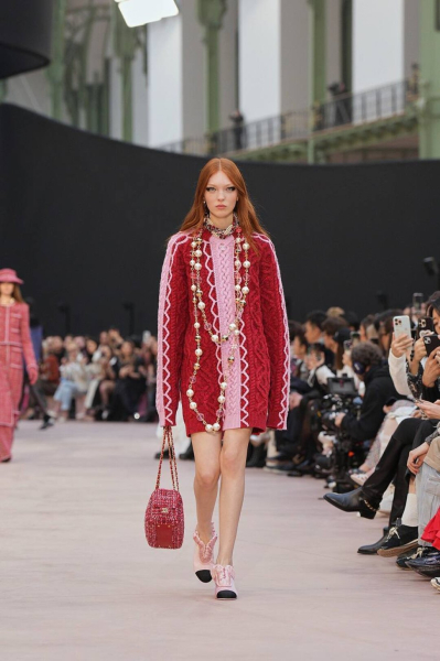 Chanel: как прошел показ осенне-зимней коллекции под куполом Гран-Пале?