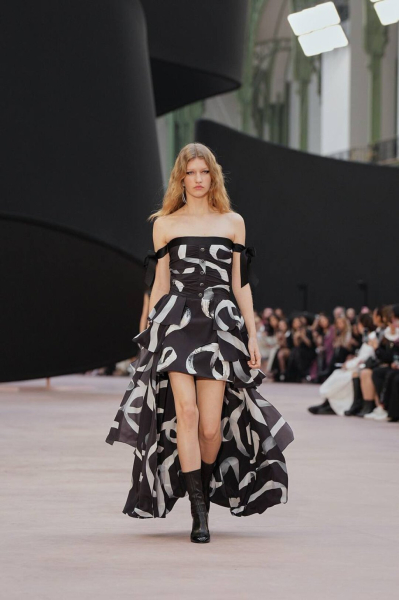 Chanel: как прошел показ осенне-зимней коллекции под куполом Гран-Пале?