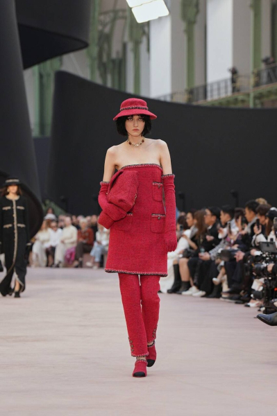 Chanel: как прошел показ осенне-зимней коллекции под куполом Гран-Пале?