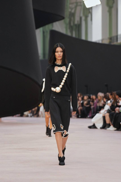 Chanel: как прошел показ осенне-зимней коллекции под куполом Гран-Пале?
