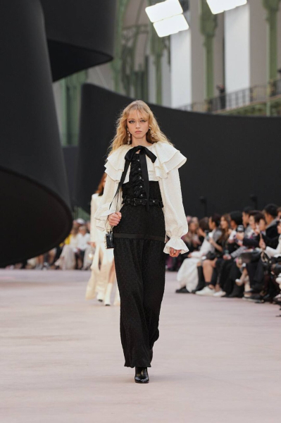 Chanel: как прошел показ осенне-зимней коллекции под куполом Гран-Пале?