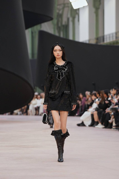 Chanel: как прошел показ осенне-зимней коллекции под куполом Гран-Пале?