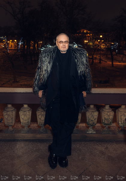 Как управляющий бутика Versace в 1990-х Никита Кондрушенко стал городской легендой и главной фэшн-достопримечательностью Петербурга?