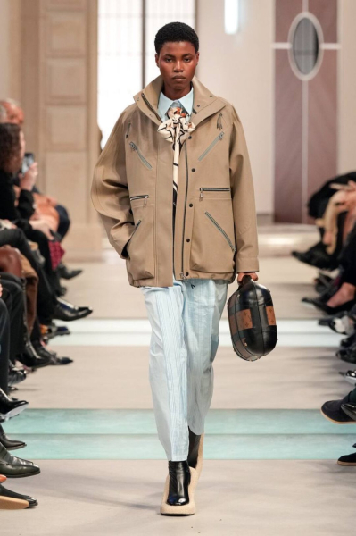 Louis Vuitton: чем запомнился осенне-зимний показ Николя Жескьера?