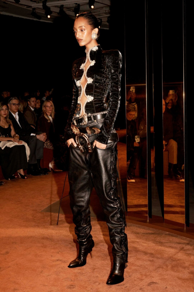 Schiaparelli: как прошел показ Дэниела Розберри в Париже?