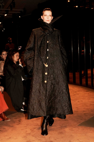 Schiaparelli: как прошел показ Дэниела Розберри в Париже?