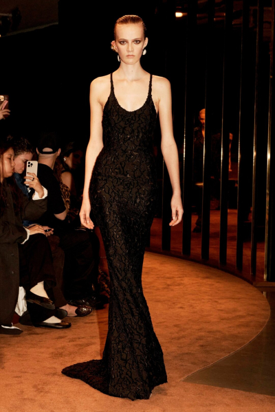 Schiaparelli: как прошел показ Дэниела Розберри в Париже?