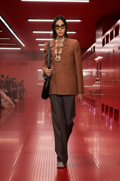 Valentino: как прошел показ осенне-зимней коллекции Алессандро Микеле?