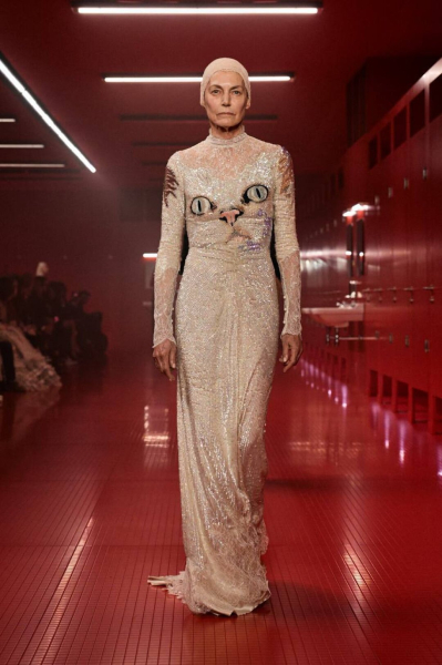 Valentino: как прошел показ осенне-зимней коллекции Алессандро Микеле?
