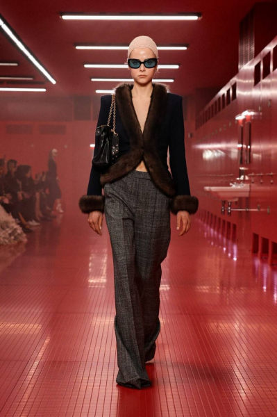 Valentino: как прошел показ осенне-зимней коллекции Алессандро Микеле?