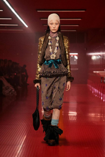 Valentino: как прошел показ осенне-зимней коллекции Алессандро Микеле?