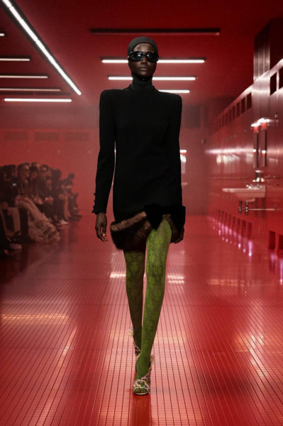 Valentino: как прошел показ осенне-зимней коллекции Алессандро Микеле?