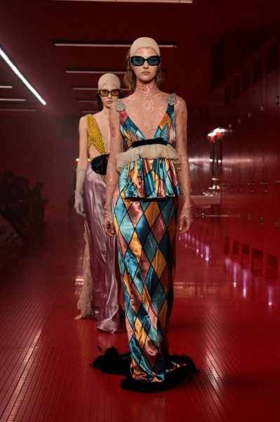 Valentino: как прошел показ осенне-зимней коллекции Алессандро Микеле?