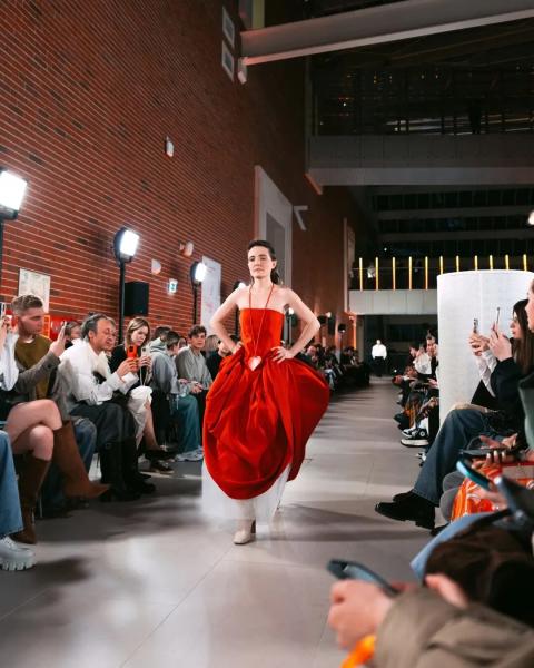 Яндекс Маркет Fashion Show SS`25: Как модный показ в Третьяковке стал событием года