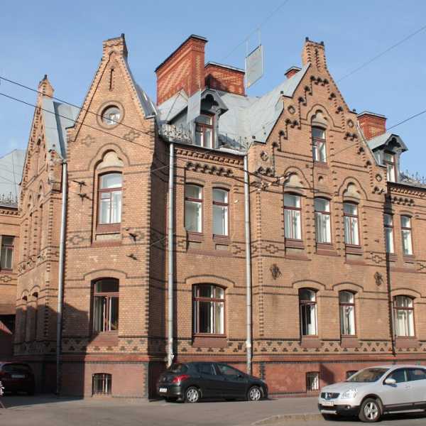 Лурье-трип: Первая визионерская экскурсия Льва Яковлевича по Петербургу, которая работает как машина времени