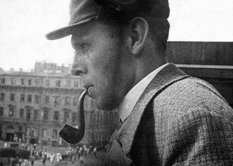 В KGallery появился совершенный подарок! Это — деревянная палочка Даниила Хармса