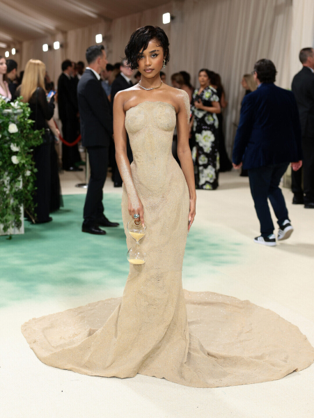 50 самых ярких нарядов в истории Met Gala: то самое «мокрое» платье Ким Кардашьян, Золушка-Зендея и Доджа Шупетт-Кэт