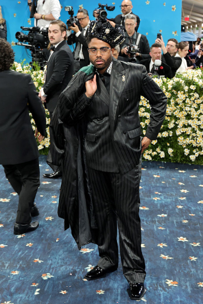 Худшие выходы Met Gala 2025: Доджа Кэт, Шакира, Лиса, Холли Берри