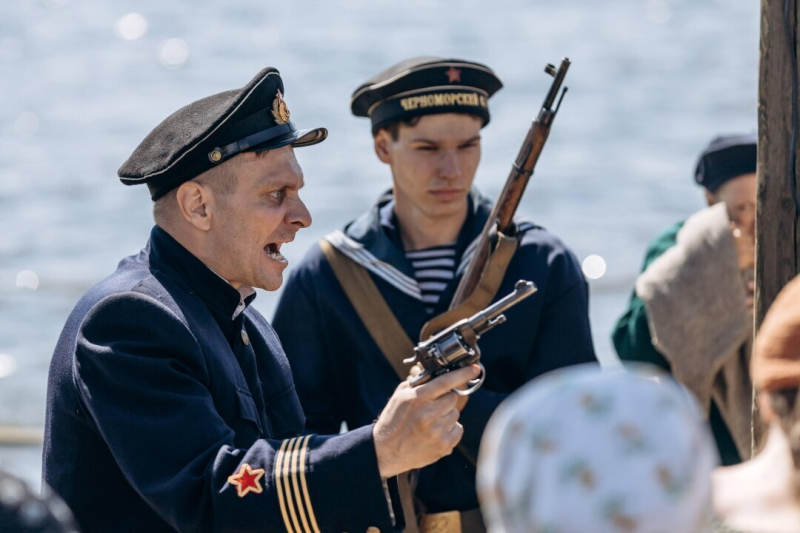 Ирина Старшенбаум во втором сезоне «Фишера», Николь Кидман в продолжении «Девять совсем незнакомых людей» и «Киллербот»: лучшие сериалы мая 2025-го