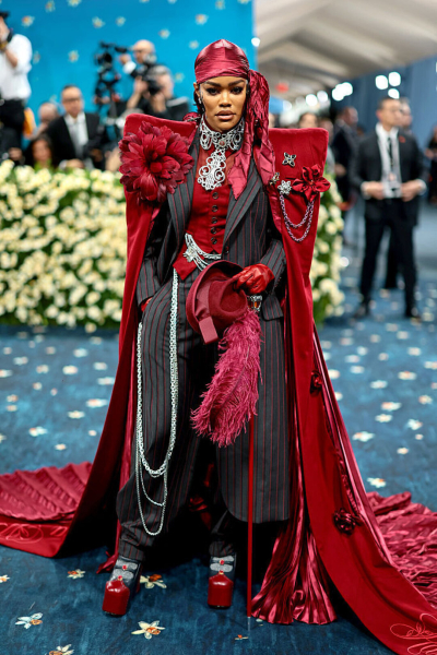 Лучшие выходы Met Gala 2025: Мадонна, Деми Мур, Рианна, Лана Дель Рей, Николь Кидман