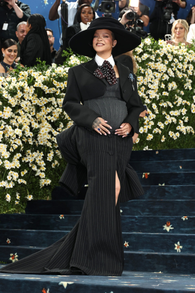 Лучшие выходы Met Gala 2025: Мадонна, Деми Мур, Рианна, Лана Дель Рей, Николь Кидман
