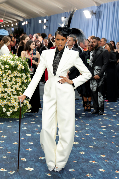 Лучшие выходы Met Gala 2025: Мадонна, Деми Мур, Рианна, Лана Дель Рей, Николь Кидман