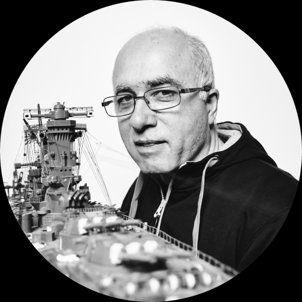 «Ни в метро пройти, ни чаю себе взять»: руководитель «Леста Игры» Малик Хатажаев прокомментировал обвинения прокуратуры