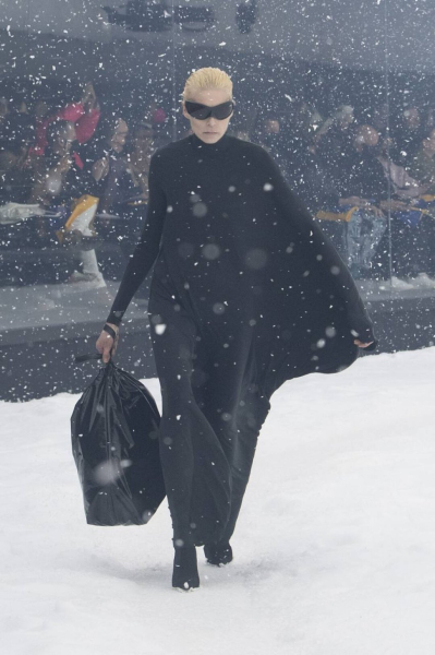 Хайлайты последней ready-to-wear коллекции Демны Гвасалии для Balenciaga