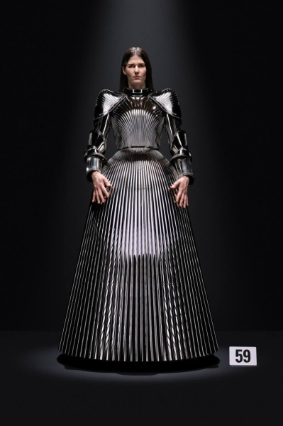 Хайлайты последней ready-to-wear коллекции Демны Гвасалии для Balenciaga