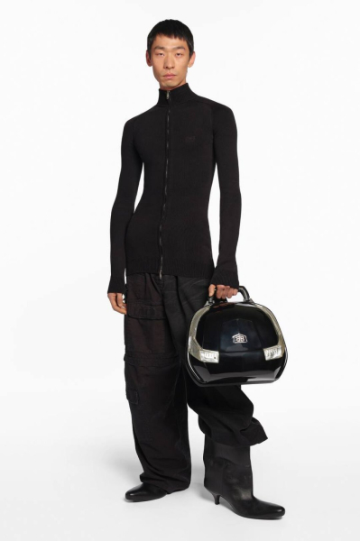 Хайлайты последней ready-to-wear коллекции Демны Гвасалии для Balenciaga