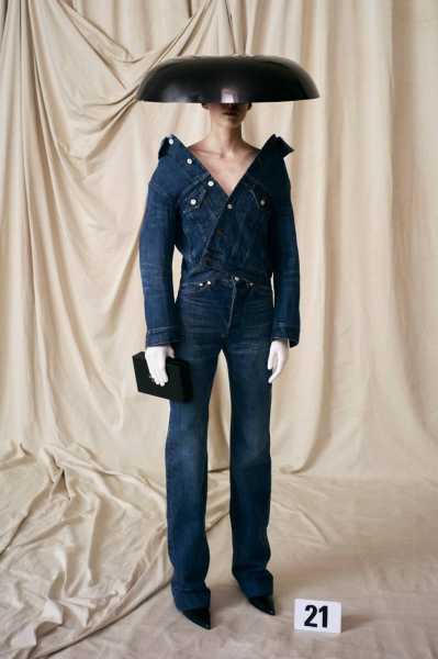 Хайлайты последней ready-to-wear коллекции Демны Гвасалии для Balenciaga
