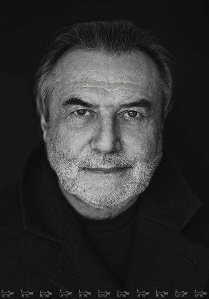 Режиссер Алексей Учитель — о Кевине Спейси в роли Шостаковича, юбилейном «Послании к человеку» и важности ремесленного кино